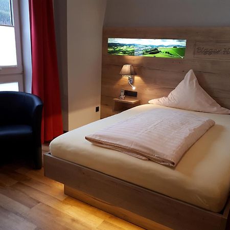 Hotel Bigger Hof - Wirtshaus Platzhirsch Am Jahnplatz オルスベルク エクステリア 写真