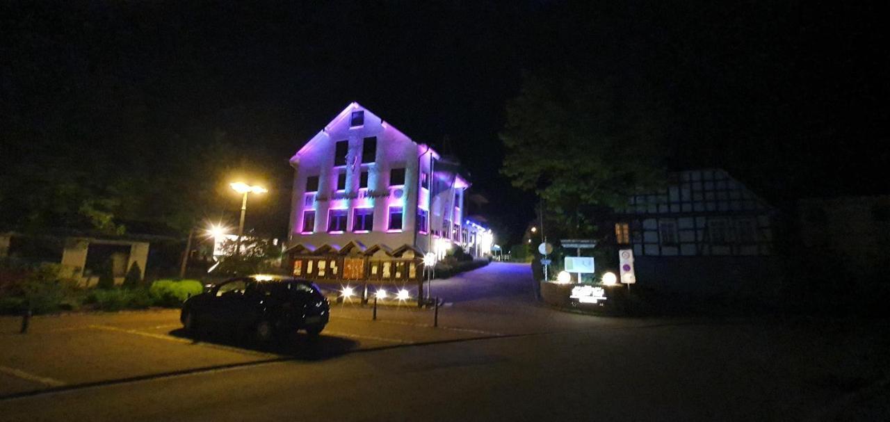 Hotel Bigger Hof - Wirtshaus Platzhirsch Am Jahnplatz オルスベルク エクステリア 写真