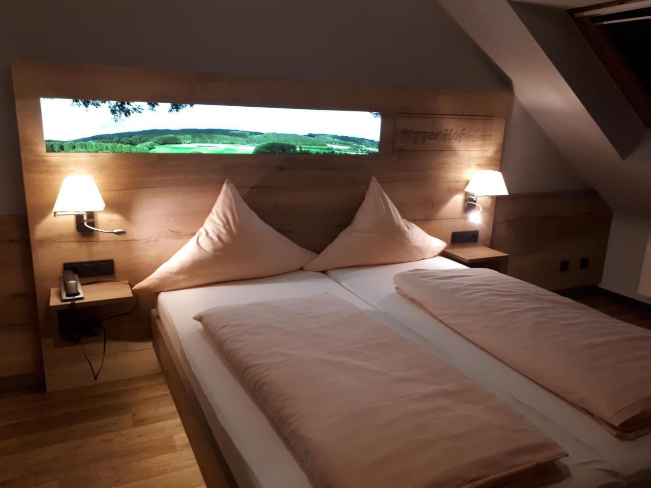 Hotel Bigger Hof - Wirtshaus Platzhirsch Am Jahnplatz オルスベルク エクステリア 写真