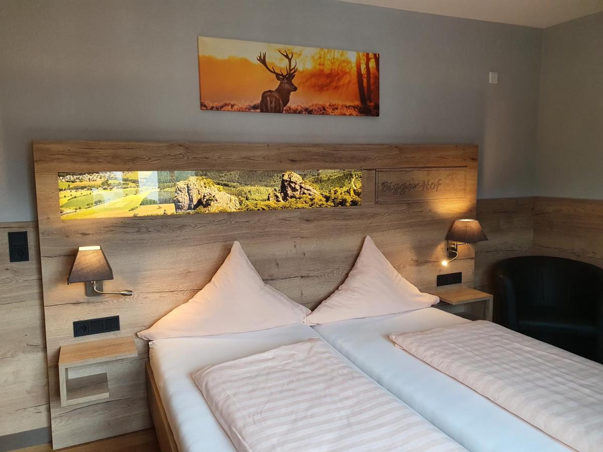 Hotel Bigger Hof - Wirtshaus Platzhirsch Am Jahnplatz オルスベルク エクステリア 写真