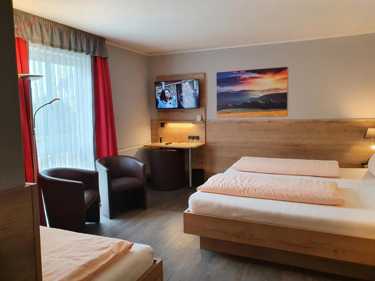 Hotel Bigger Hof - Wirtshaus Platzhirsch Am Jahnplatz オルスベルク エクステリア 写真